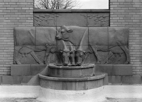 CHRISTIAN PETERSEN COURTYARD SCULPTURES