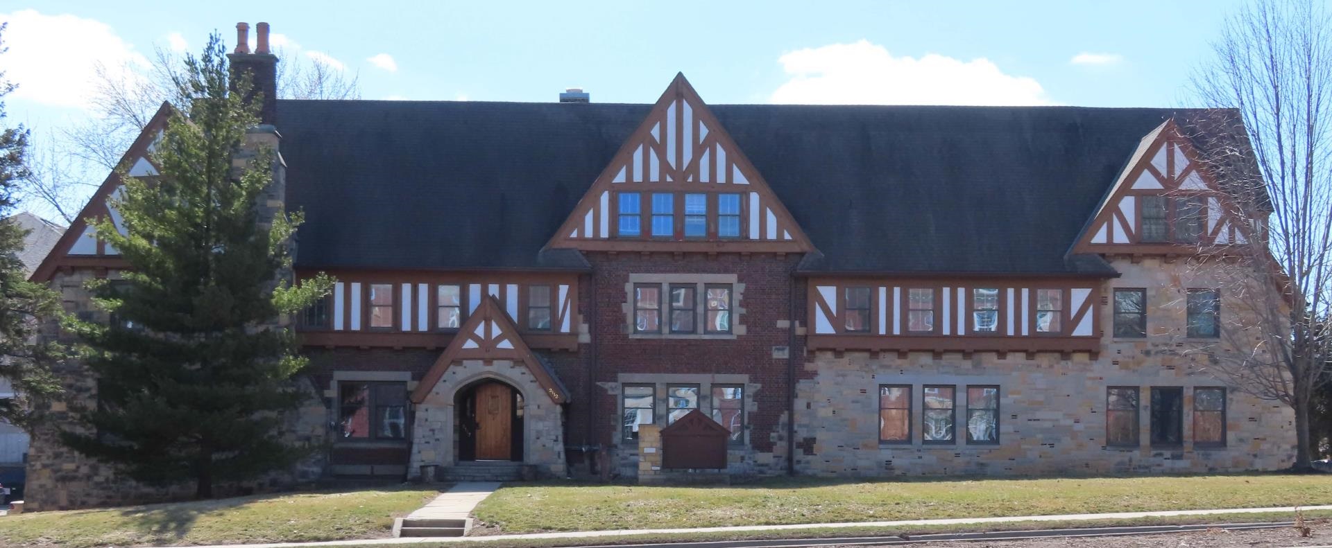 Pi Kappa Alpha Fraternity House