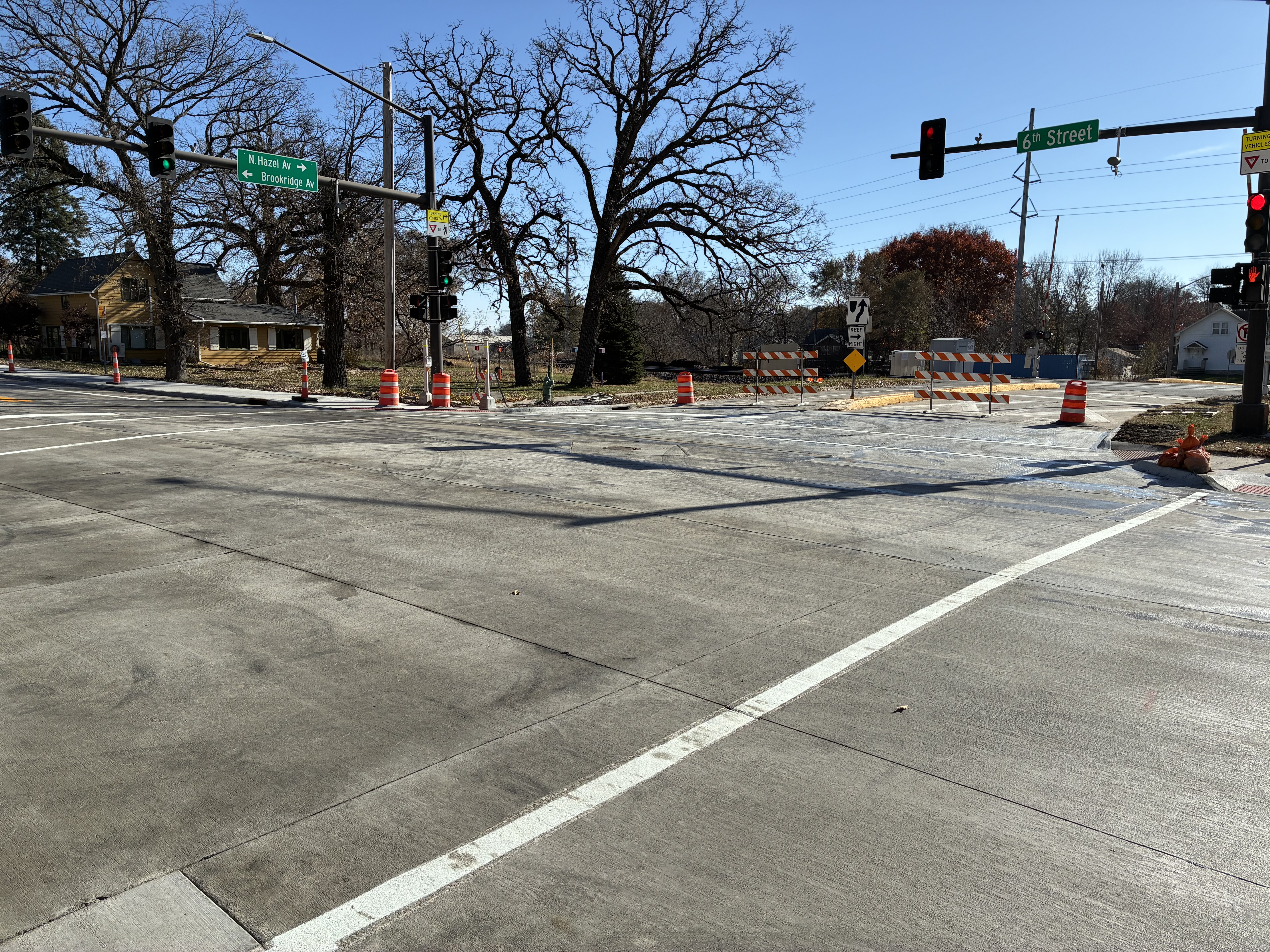 Intersection of two roads with traffic signal 